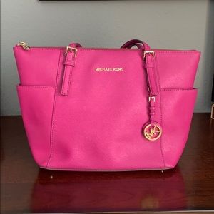 Michael Kors Jet Set Large Tote Bag